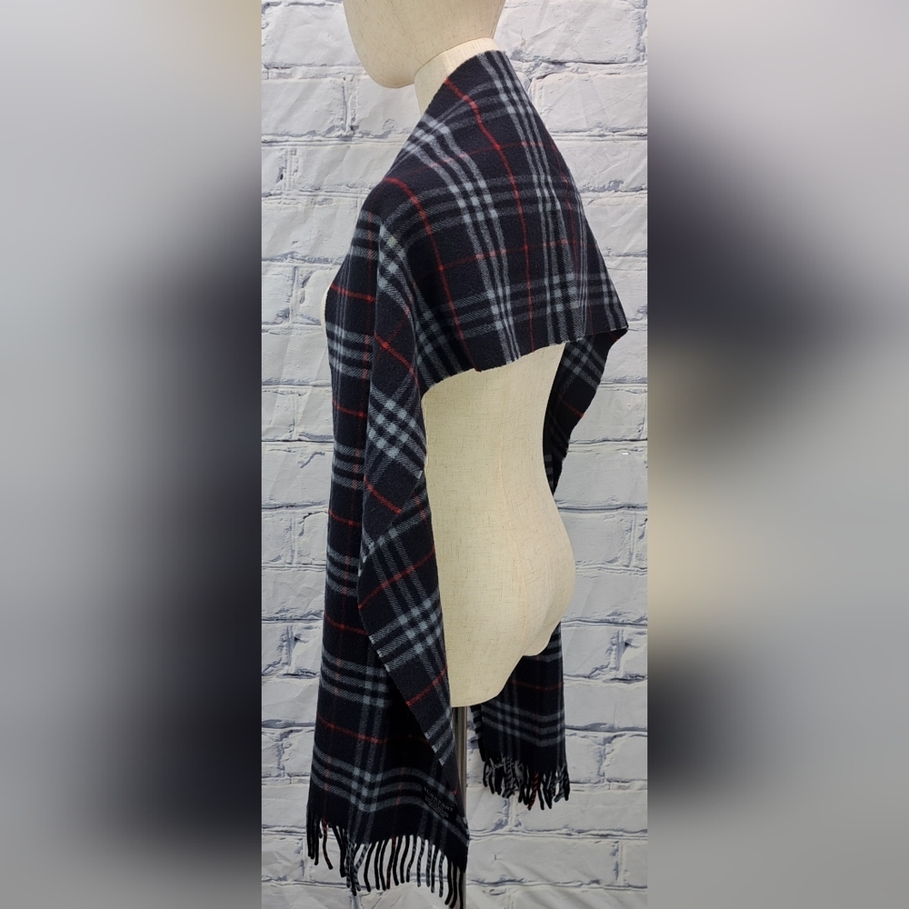 Burberry Vintage Scarf Nova Check 100% Cashmere Wool Scotland Navy Y2K 72" x 12" - Picture 7 of 13